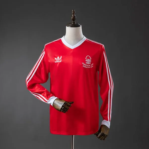 Camiseta de fútbol Nottingham Forest 1977/80 LOCAL MANGA LARGA VERSION FAN